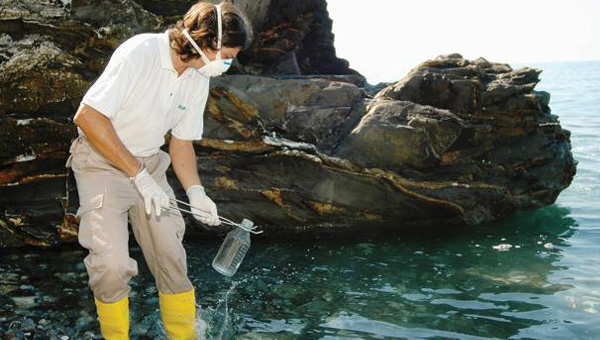 Analisi microbiologiche su acqua